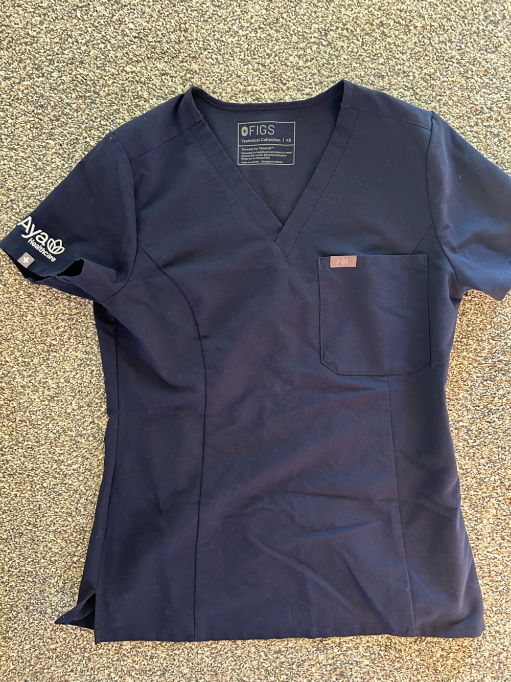 Figs scrub top
